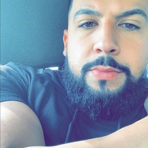 Meet your Posher, Moe